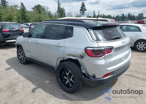 2025 Jeep Compass Limited 4X4 from USA, damaged, VIN 3C4NJDCNXST579277